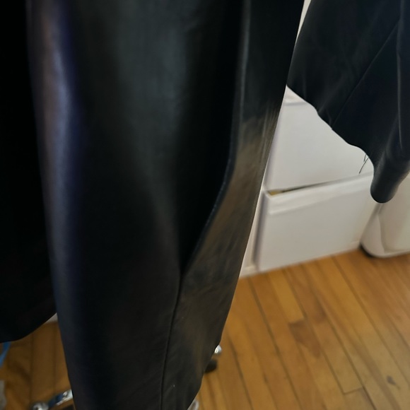 Leather jacket - Picture 14 of 14